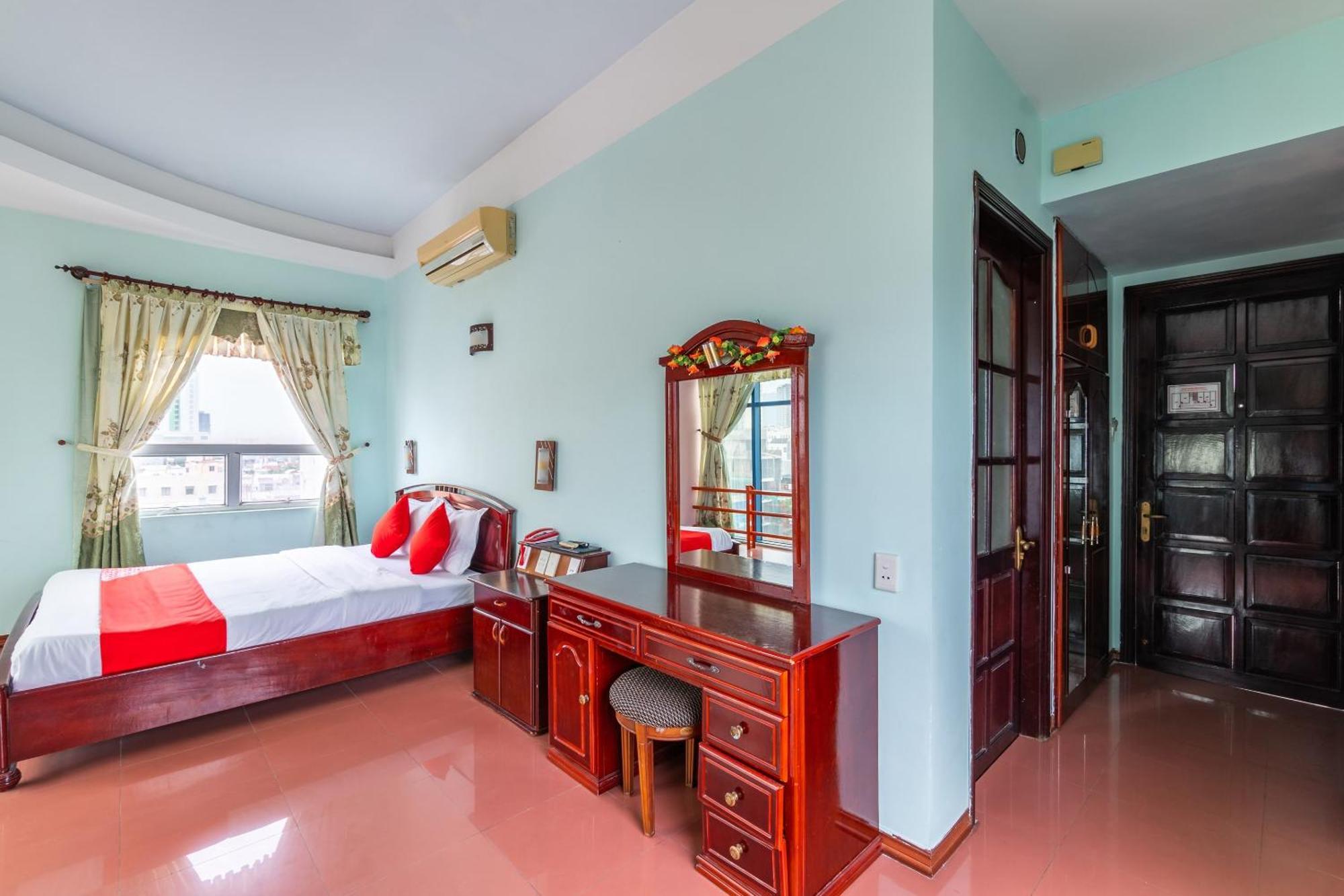 Super Oyo 266 Golden Gate Hotel Da Nang Exterior photo
