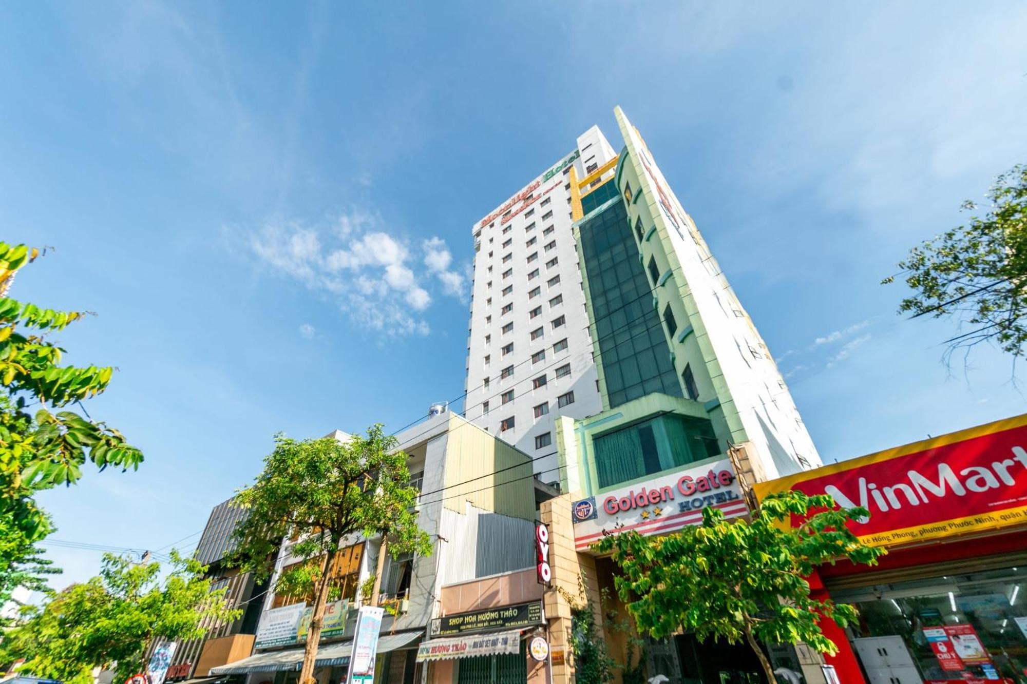 Super Oyo 266 Golden Gate Hotel Da Nang Exterior photo